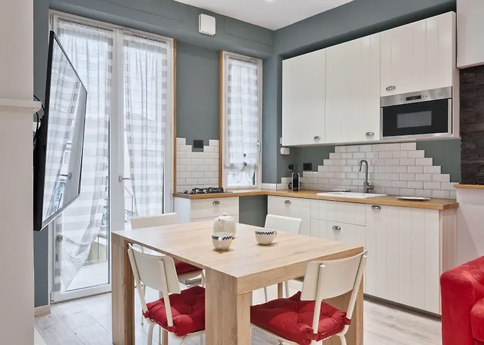 Guesthost - Dora Stylish Apartment Turin