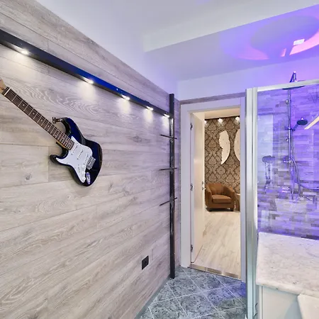 Апартаменты Guesthost - Dora Stylish *